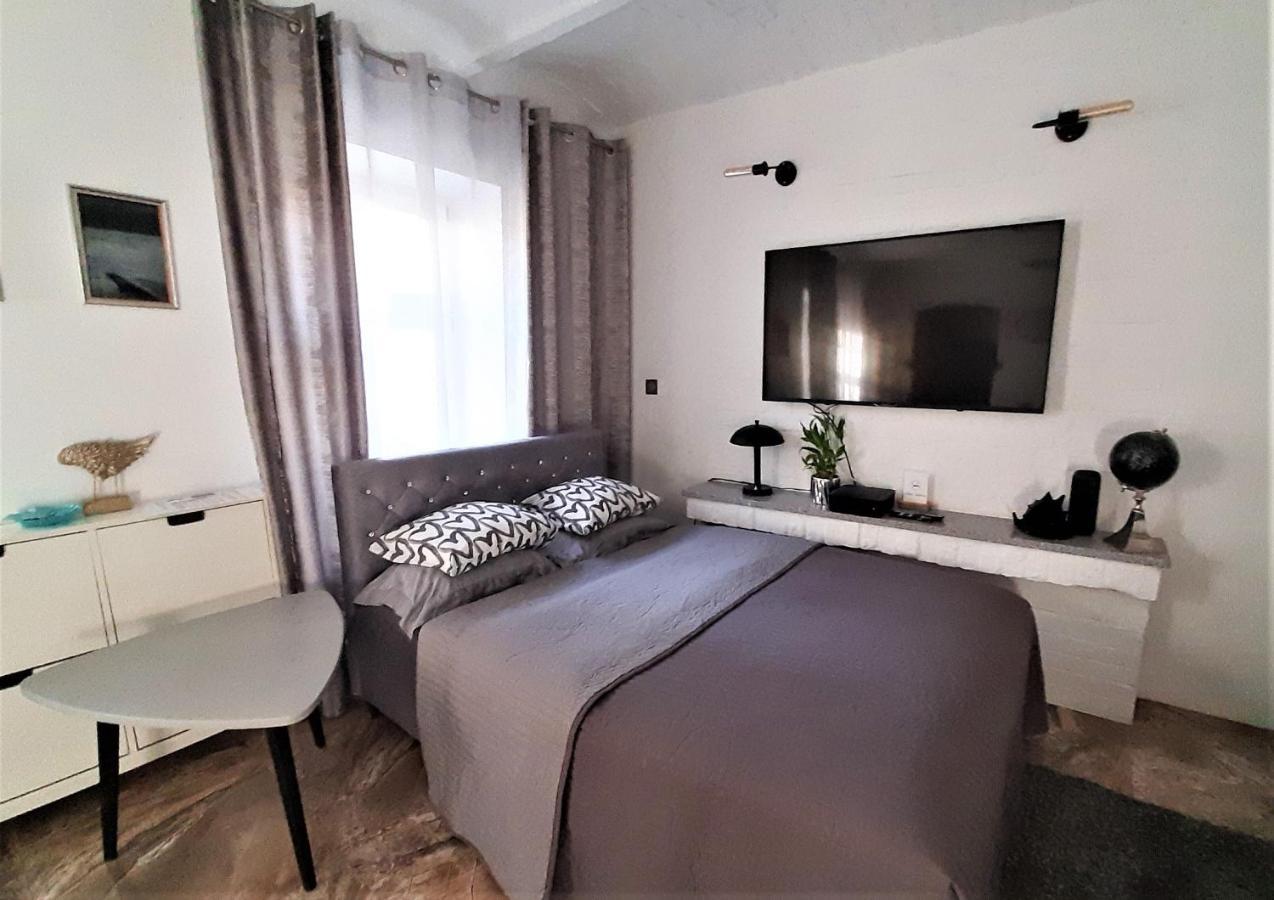 Apartment Studio Four